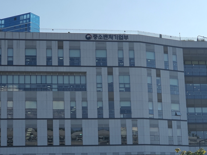 중기부, 지역 벤처펀드 결성 활성화를 위한 제도개선 시행 기사 이미지